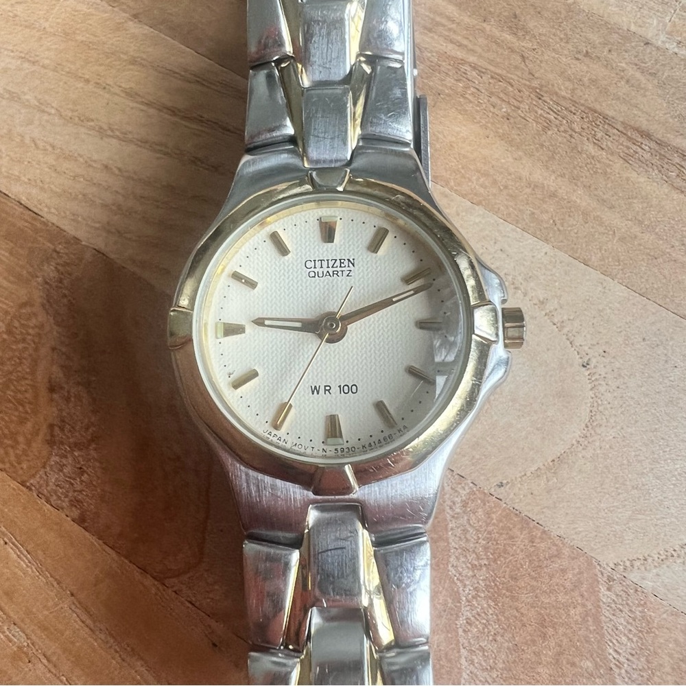 Citizen Quartz ladies two tone dress watch NEW BATTERY